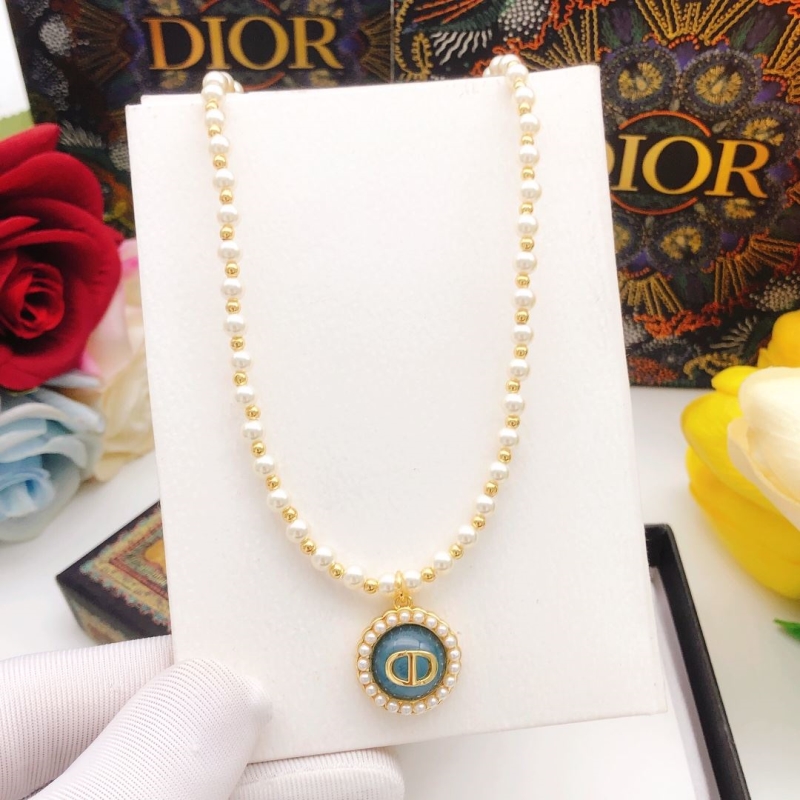 chr1st1an D10r necklaces